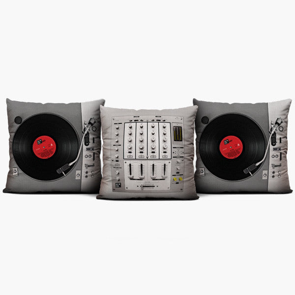 Turntable DJ Setup Classic Set - Throw Pillow